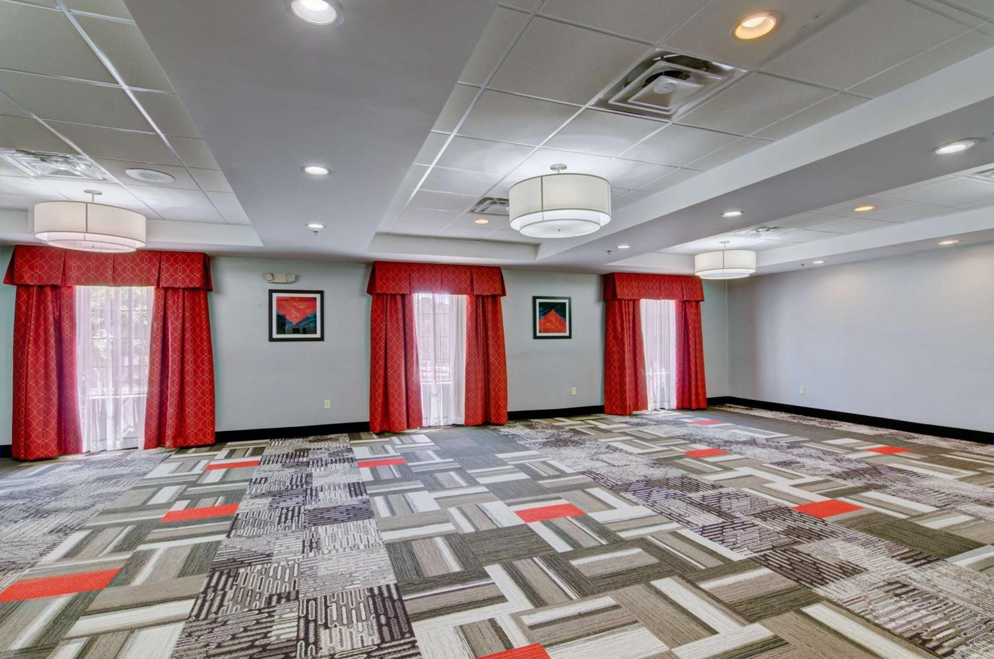 Hampton Inn Salem Eksteriør billede