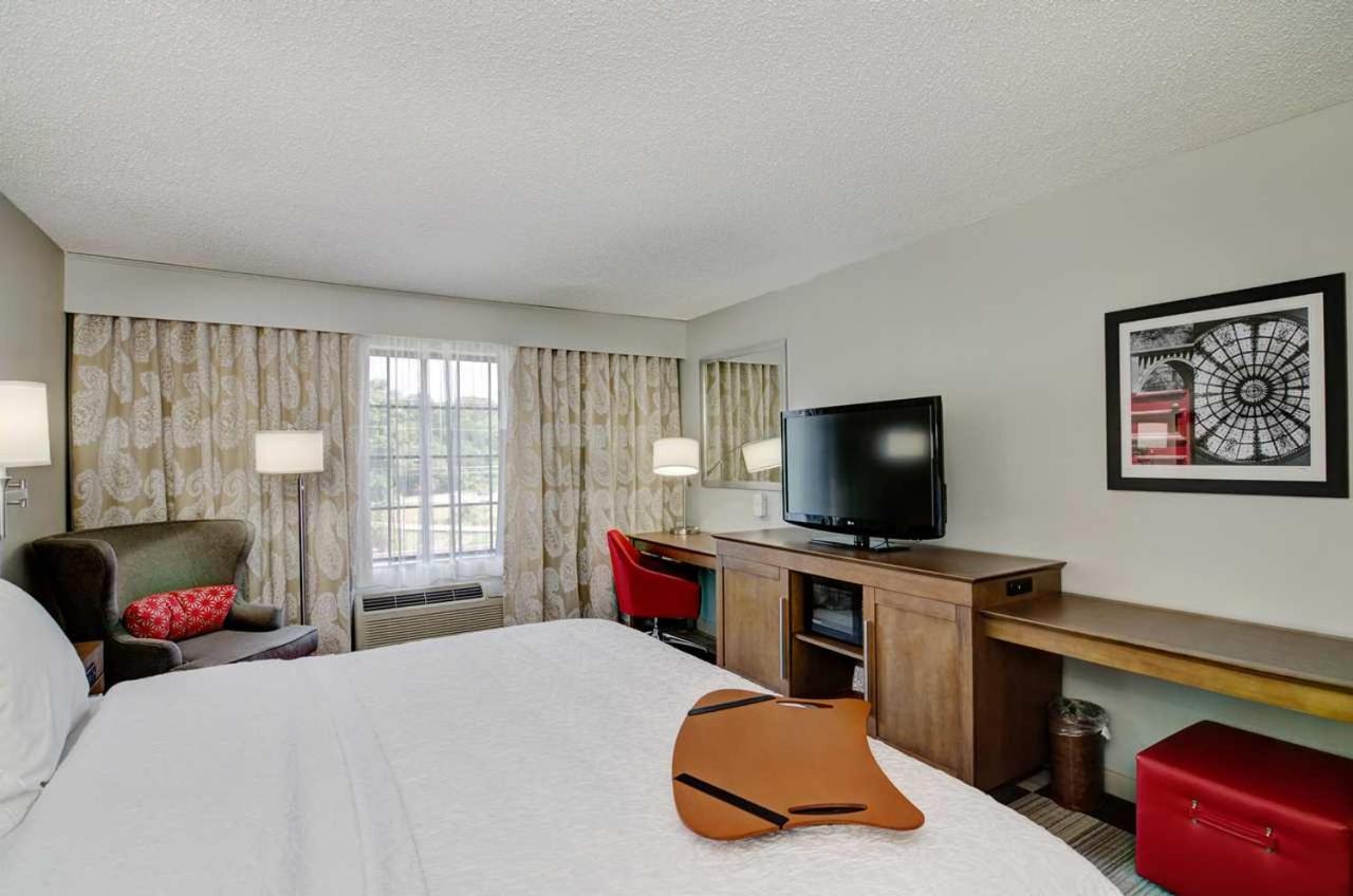 Hampton Inn Salem Eksteriør billede